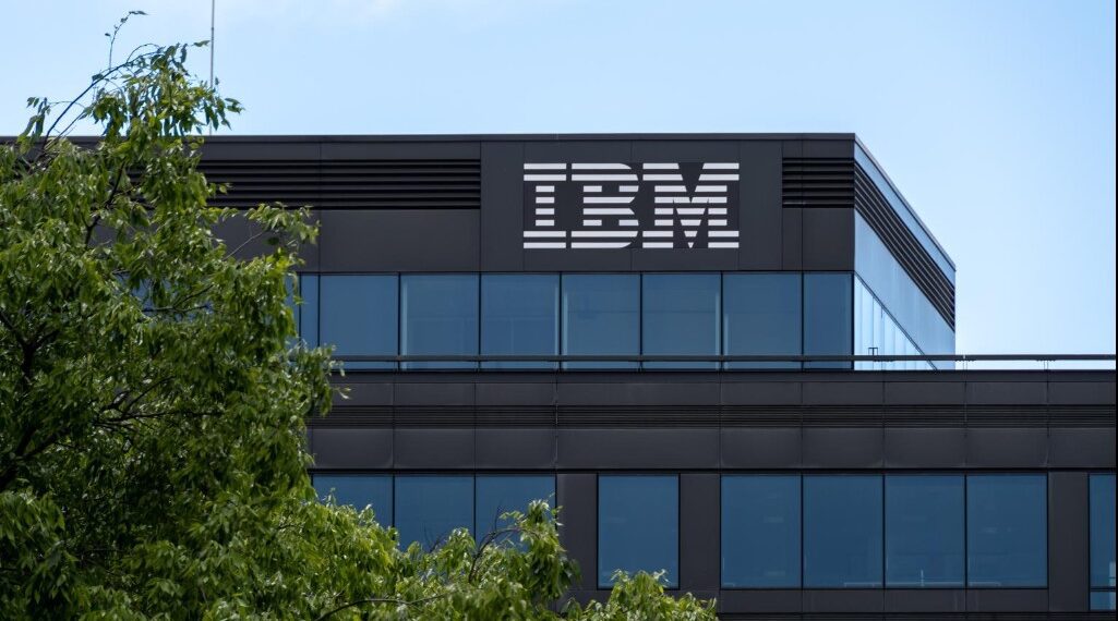 TD SYNNEX amplía su distribución global de IBM