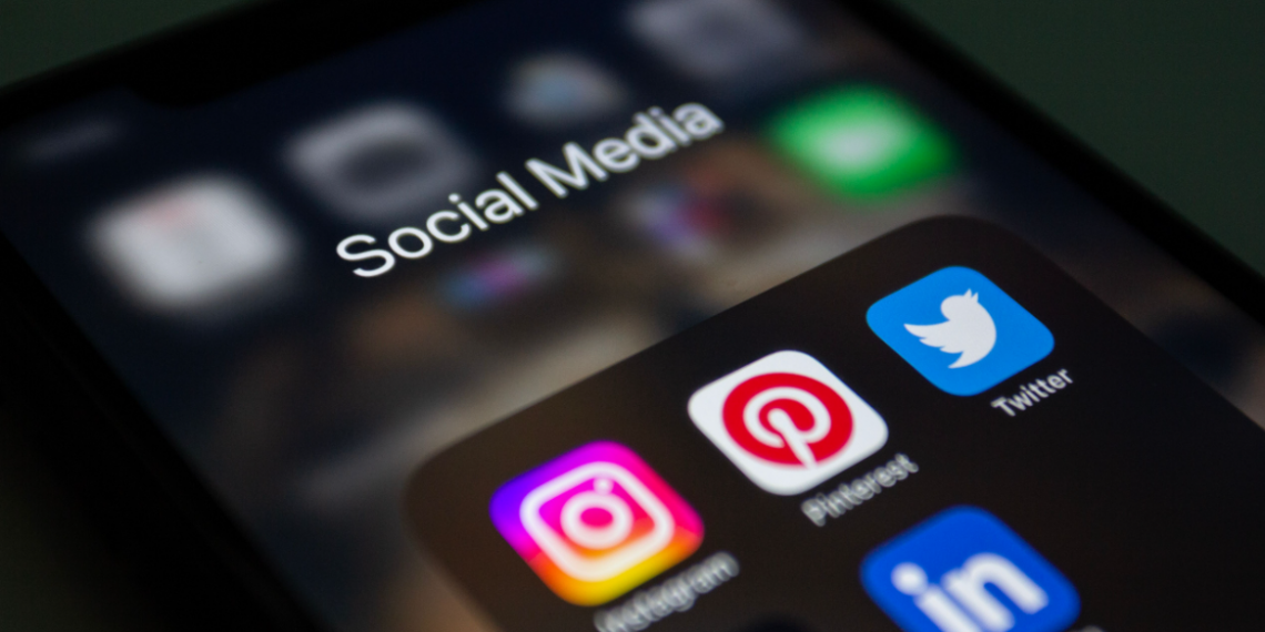 Lo que las redes sociales revelan antes de una entrevista laboral